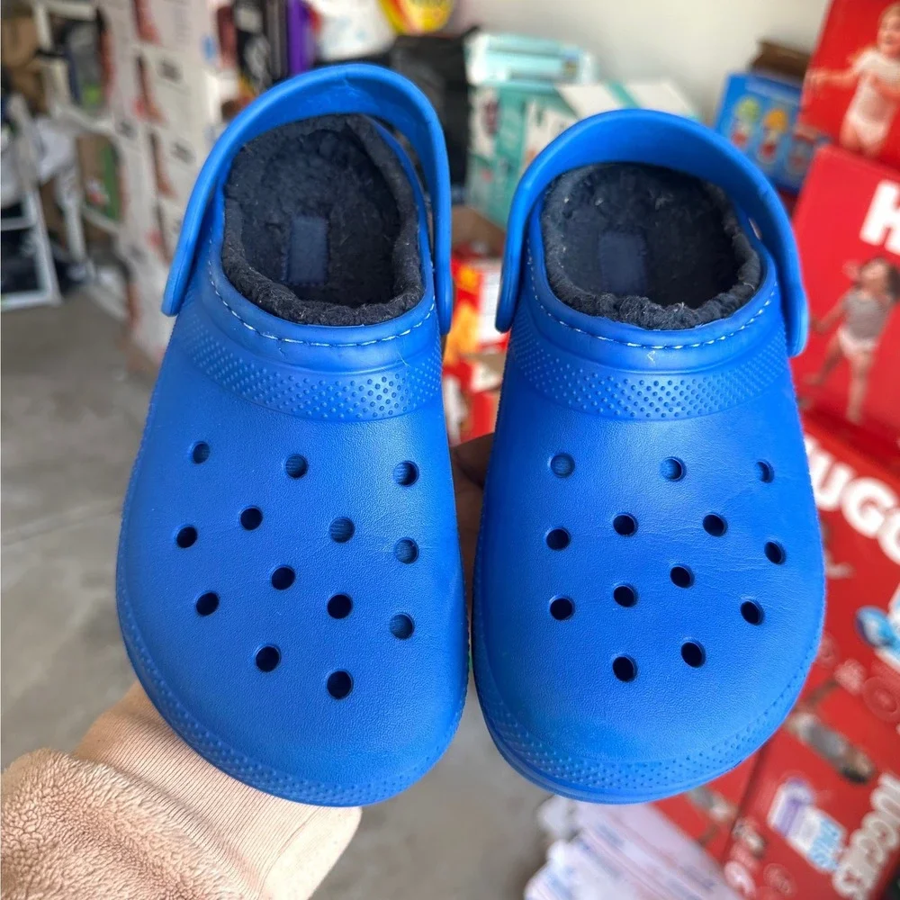 CROCS preowned fair
